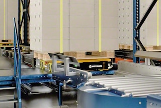 3D-süstik korjab kaubaaluse ladustamiseks peale