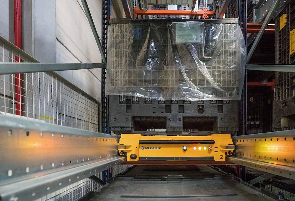 Tänu automaatsete süsteemide täpsusele välditakse löökide ja kellegi või millegi otsa sõitmise ohtu