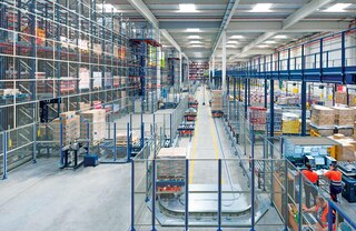 Turvapiire piirab juurdepääsu konveierisüsteemi tööalale