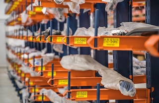 Harutakistid ei lase kaubal konsoolriiulitelt maha kukkuda