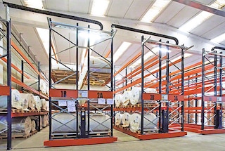 Parkimisrežiim avab kõik vahekäigud samaaegselt ning jaotab juurdepääsuruumi ühtlaselt