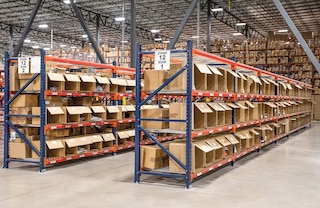 M7 pikad riiulisüsteemid sobivad veatult erinevate komplekteerimisülesannetega