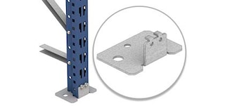 Püsttalad on põranda külge kinnitatud raamide alusplaatidega