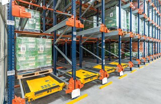 Pallet Shuttle süsteemis saab korraga töötada mitu süstikut