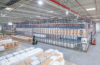 Pallet Shuttle on suure tihedusega laosüsteem, mis maksimeerib olemasoleva laopinna