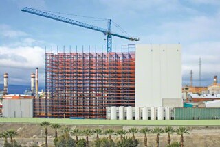 Riiulitele tuginevad kaubaaluste laohooned võivad olla kuni 45 m kõrged