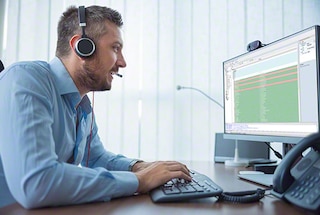 Mecalux pakub klientidele oma kõnekeskuse kaudu viivitamatut tehnilist tuge