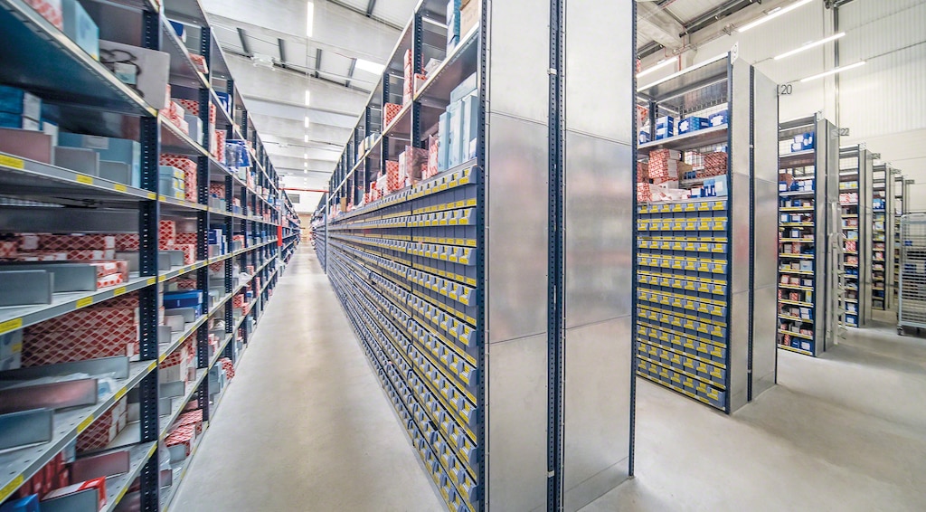 Väikekaubariiulid (M3)